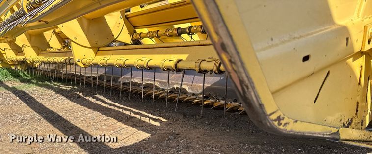 image for item EG6395 1992 New Holland 1118 swather / windrower