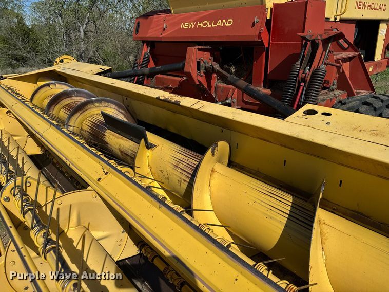 image for item EG6395 1992 New Holland 1118 swather / windrower