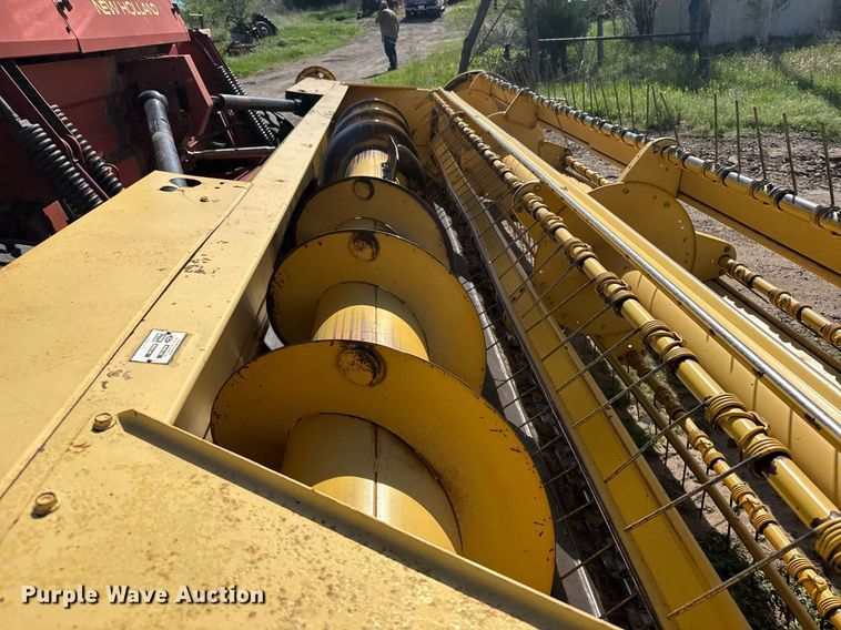 image for item EG6395 1992 New Holland 1118 swather / windrower