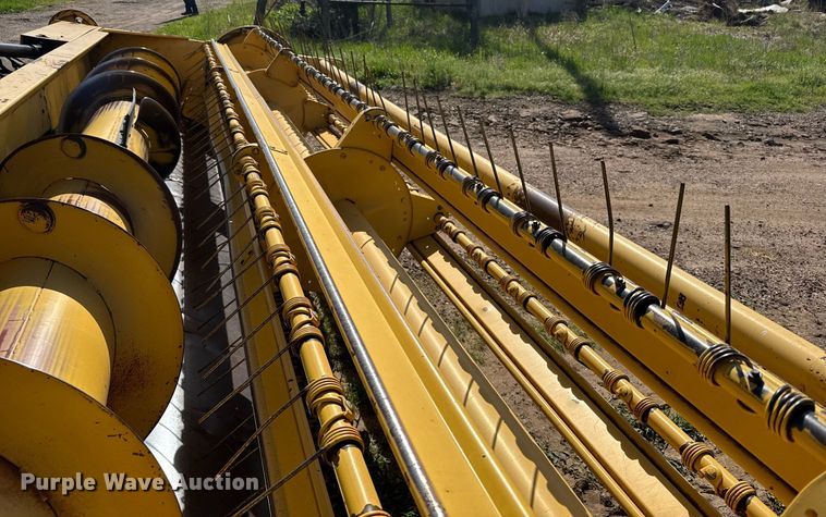 image for item EG6395 1992 New Holland 1118 swather / windrower