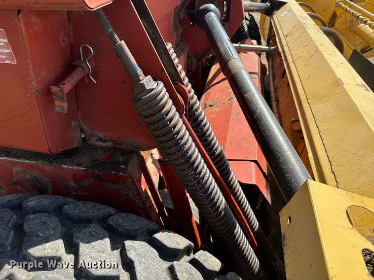 image for item EG6395 1992 New Holland 1118 swather / windrower