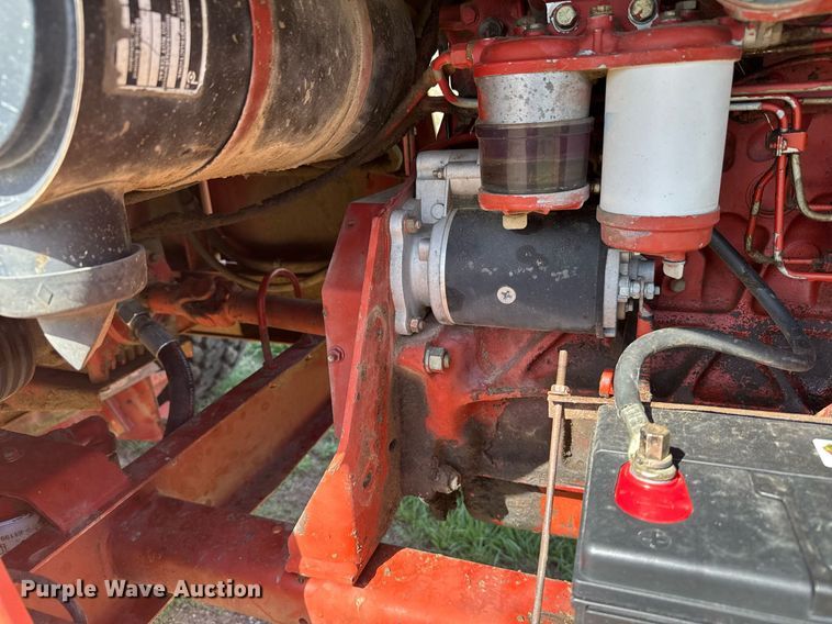 image for item EG6395 1992 New Holland 1118 swather / windrower