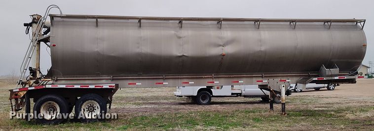 image for item EH0287 2000 Pinson feed delivery trailer