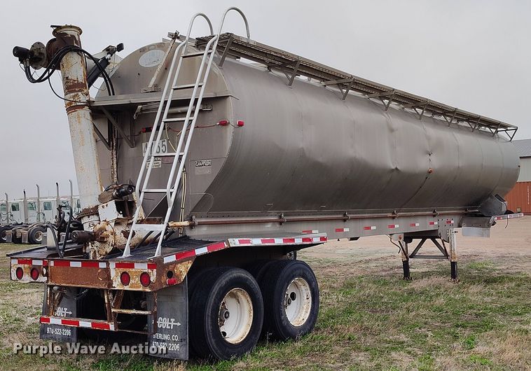 image for item EH0287 2000 Pinson feed delivery trailer