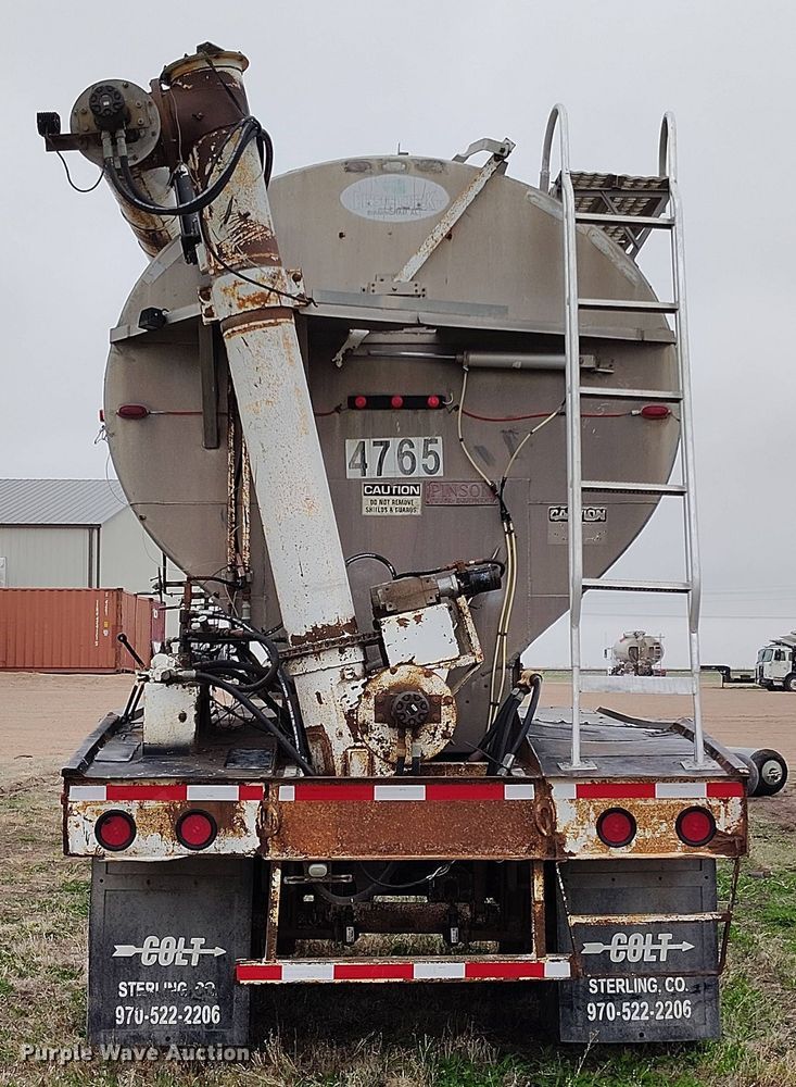 image for item EH0287 2000 Pinson feed delivery trailer