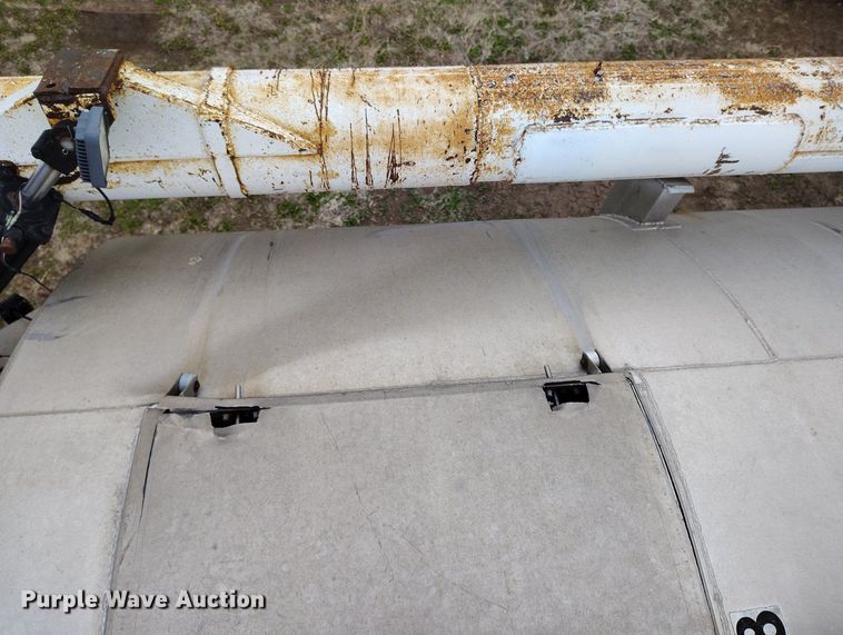 image for item EH0287 2000 Pinson feed delivery trailer