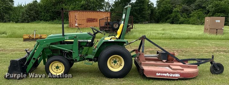 image for item EJ3679 2007 John Deere 790 MFWD tractor