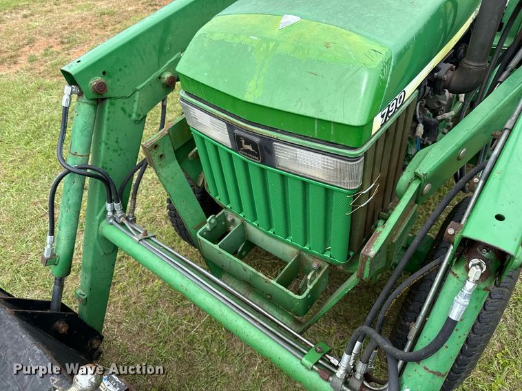 image for item EJ3679 2007 John Deere 790 MFWD tractor
