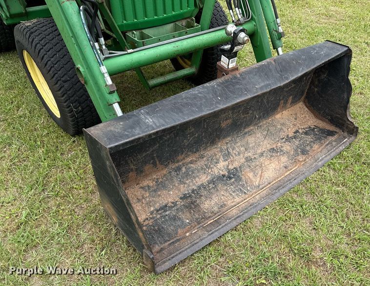 image for item EJ3679 2007 John Deere 790 MFWD tractor