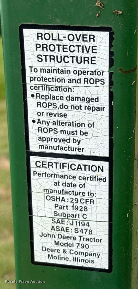 image for item EJ3679 2007 John Deere 790 MFWD tractor