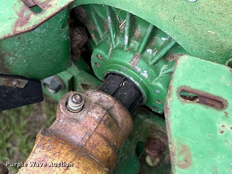 image for item EJ3679 2007 John Deere 790 MFWD tractor
