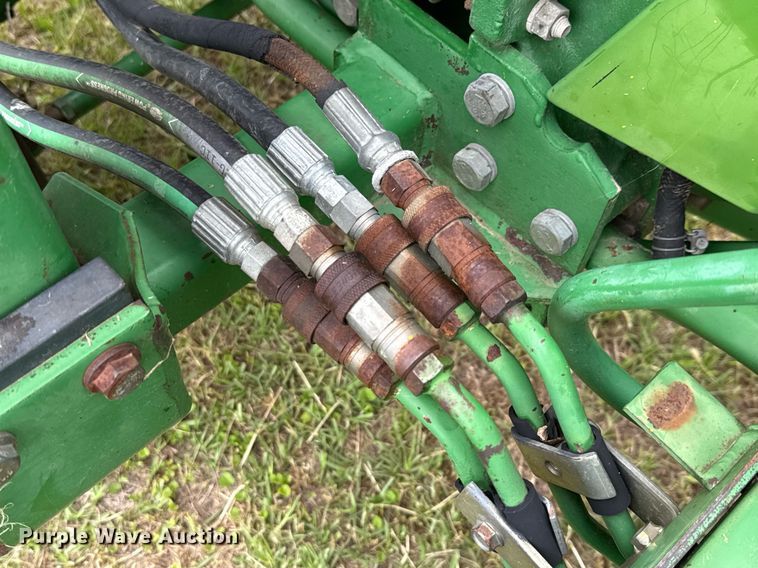 image for item EJ3679 2007 John Deere 790 MFWD tractor