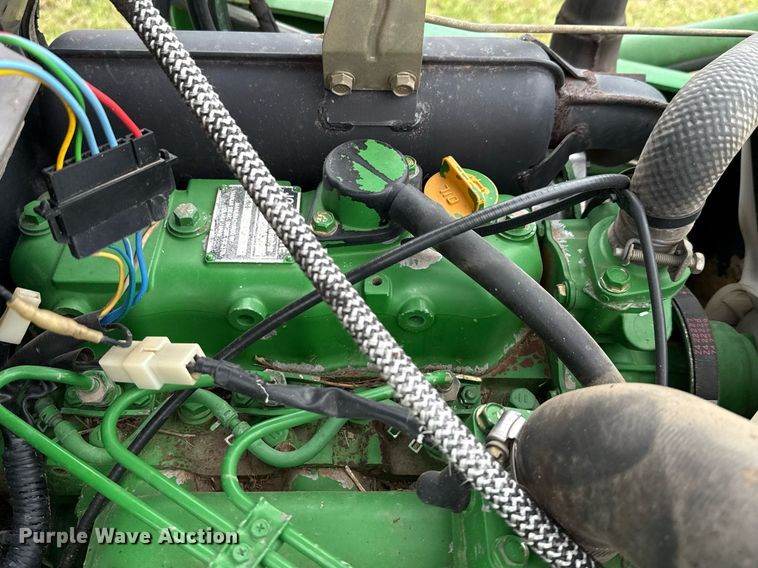 image for item EJ3679 2007 John Deere 790 MFWD tractor