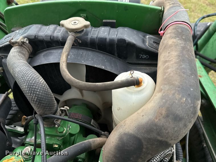 image for item EJ3679 2007 John Deere 790 MFWD tractor