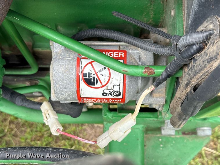 image for item EJ3679 2007 John Deere 790 MFWD tractor