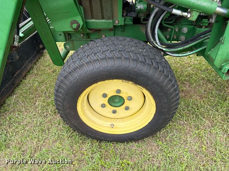 image for item EJ3679 2007 John Deere 790 MFWD tractor