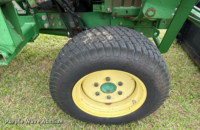 image for item EJ3679 2007 John Deere 790 MFWD tractor