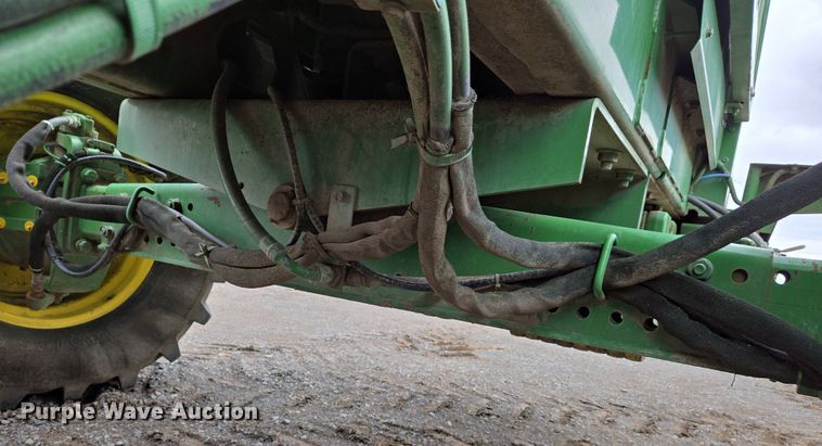 image for item EJ7473 2002 John Deere  6950 PRWD forage harvester