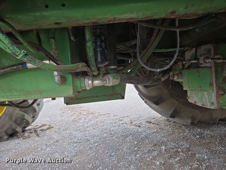 image for item EJ7473 2002 John Deere  6950 PRWD forage harvester