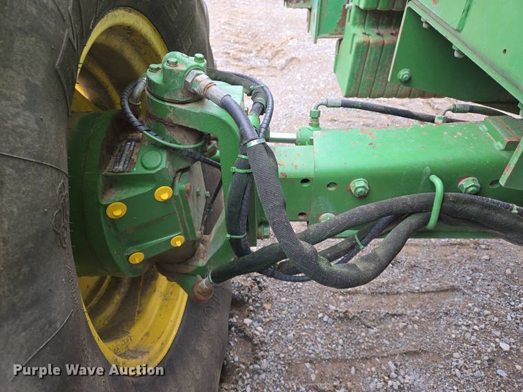 image for item EJ7473 2002 John Deere  6950 PRWD forage harvester