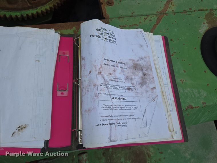 image for item EJ7473 2002 John Deere  6950 PRWD forage harvester