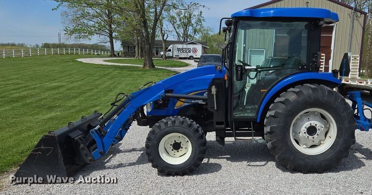 image for item EJ7512 2007 New Holland T2420 MFWD tractor
