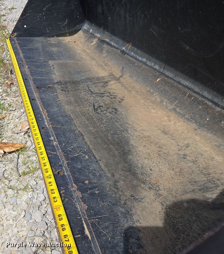 image for item EJ7512 2007 New Holland T2420 MFWD tractor