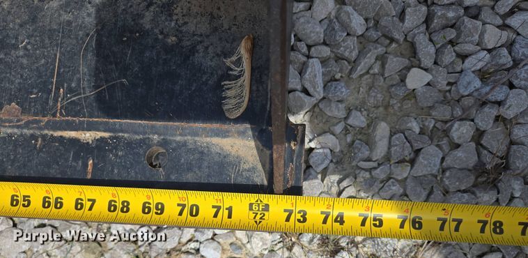 image for item EJ7512 2007 New Holland T2420 MFWD tractor