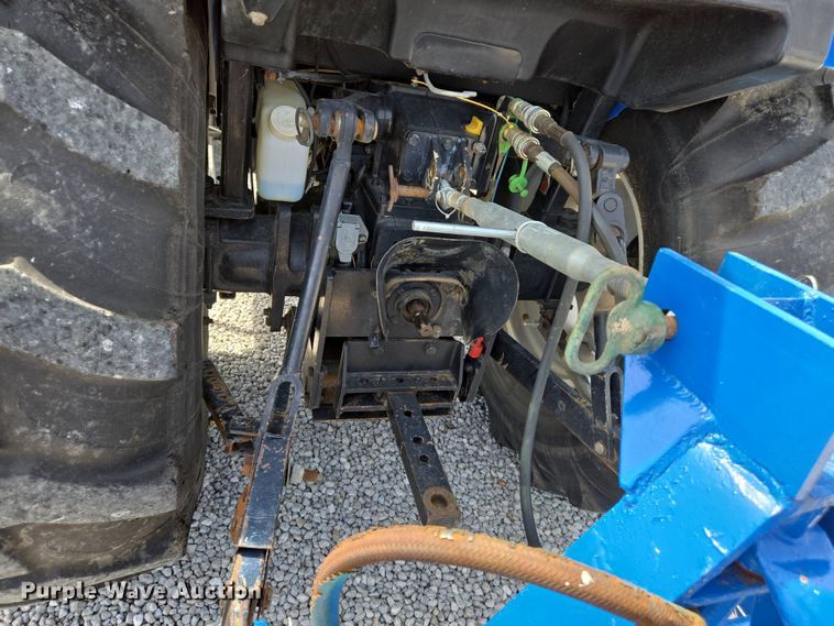 image for item EJ7512 2007 New Holland T2420 MFWD tractor