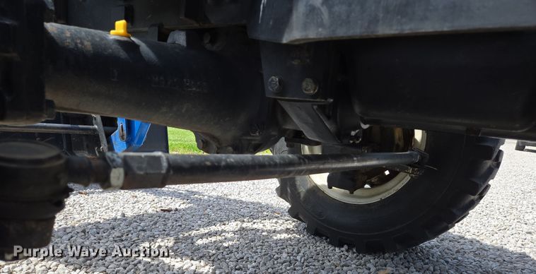 image for item EJ7512 2007 New Holland T2420 MFWD tractor