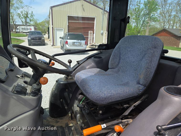 image for item EJ7512 2007 New Holland T2420 MFWD tractor