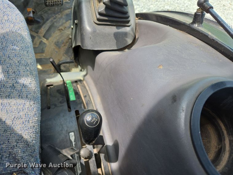 image for item EJ7512 2007 New Holland T2420 MFWD tractor