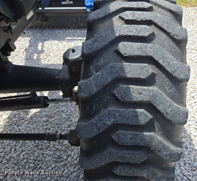 image for item EJ7512 2007 New Holland T2420 MFWD tractor