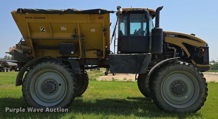 image for item EJ7533 2015 RoGator RG1100B spreader