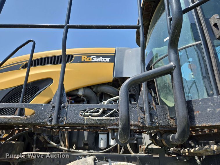 image for item EJ7533 2015 RoGator RG1100B spreader