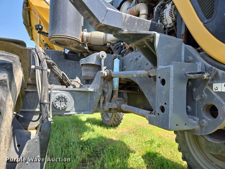 image for item EJ7533 2015 RoGator RG1100B spreader