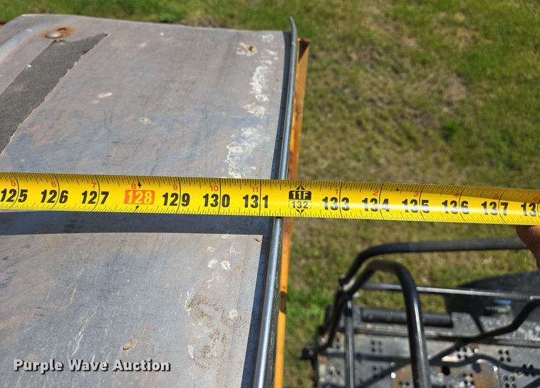 image for item EJ7533 2015 RoGator RG1100B spreader