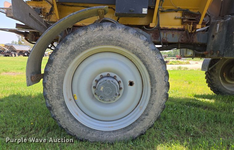 image for item EJ7533 2015 RoGator RG1100B spreader