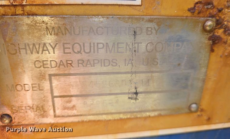 image for item EJ7533 2015 RoGator RG1100B spreader