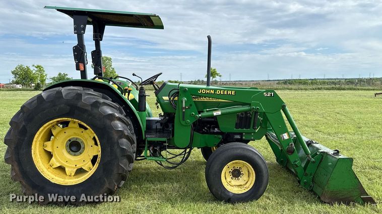 image for item EJ8759 2001 John Deere 5320 tractor