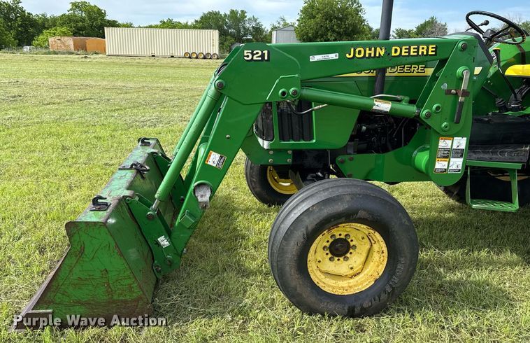 image for item EJ8759 2001 John Deere 5320 tractor