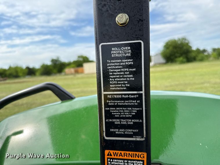 image for item EJ8759 2001 John Deere 5320 tractor