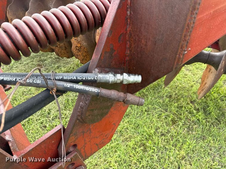 image for item EJ8760 International Harvester 780 off-set disk