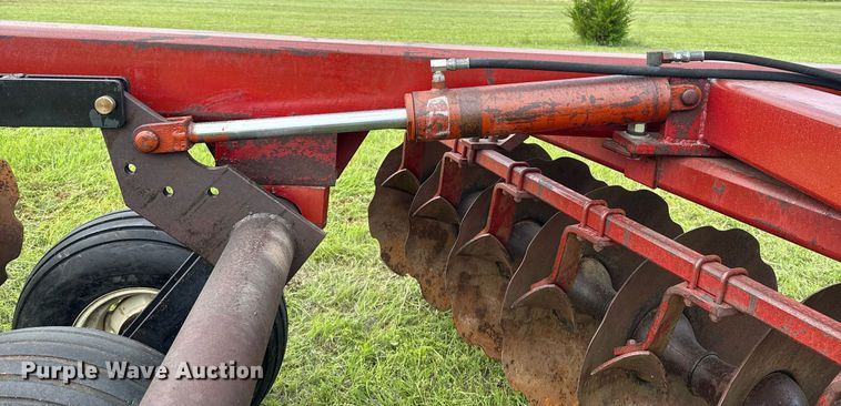 image for item EJ8760 International Harvester 780 off-set disk