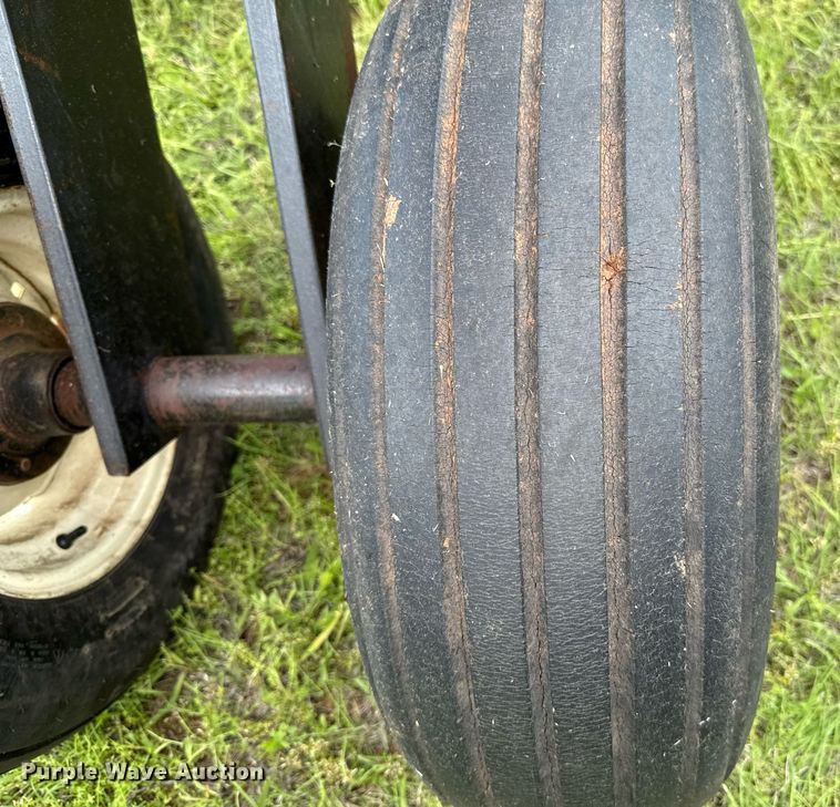 image for item EJ8760 International Harvester 780 off-set disk