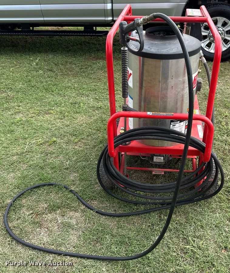 image for item EJ8761 Hotsy 1075SSE hot pressure washer