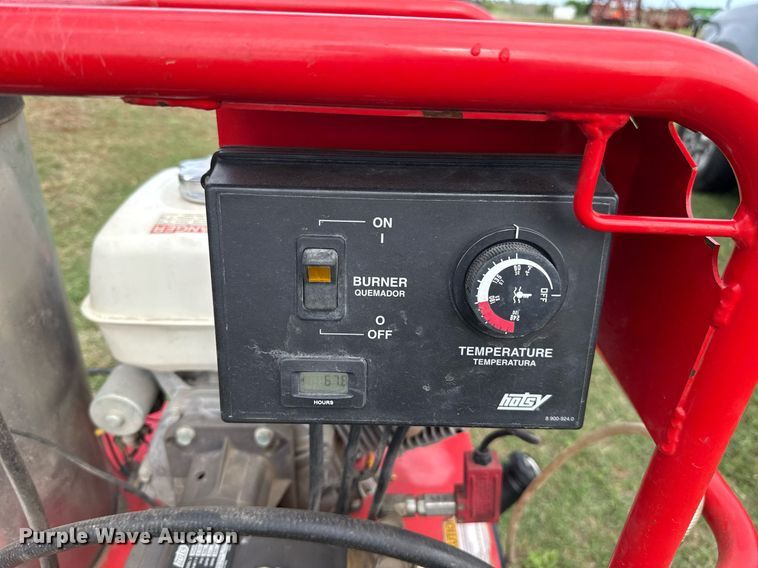 image for item EJ8761 Hotsy 1075SSE hot pressure washer