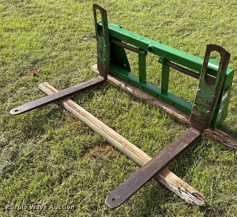 image for item EJ8762 John Deere forks