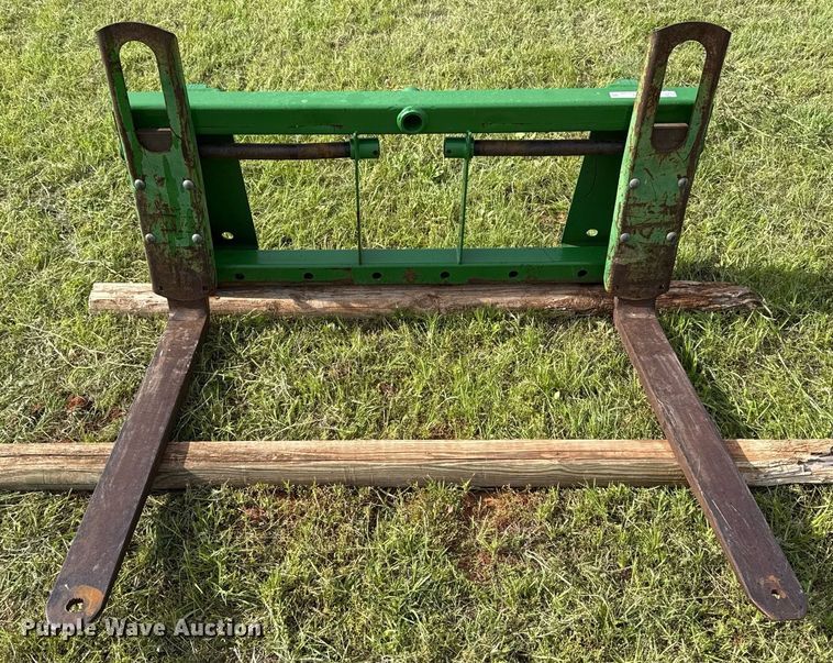 image for item EJ8762 John Deere forks