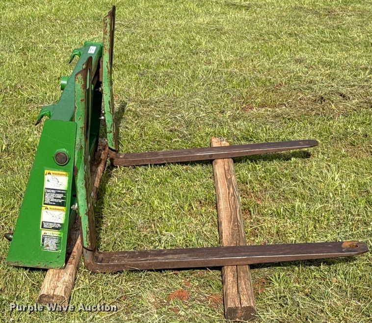 image for item EJ8762 John Deere forks